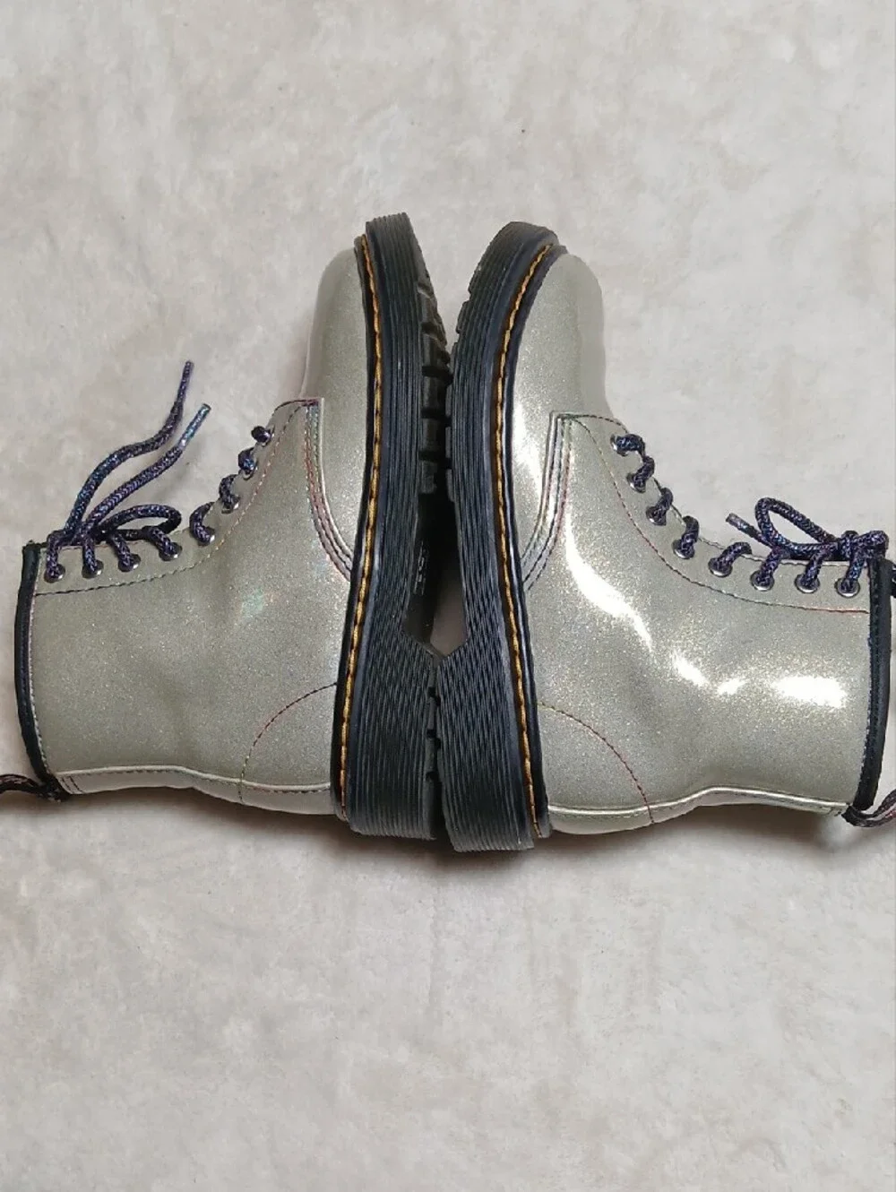 Dr. Martens Kids Iridescent Silver Combat Boots with Black Soles Size 12 Girl - Picture 4 of 8